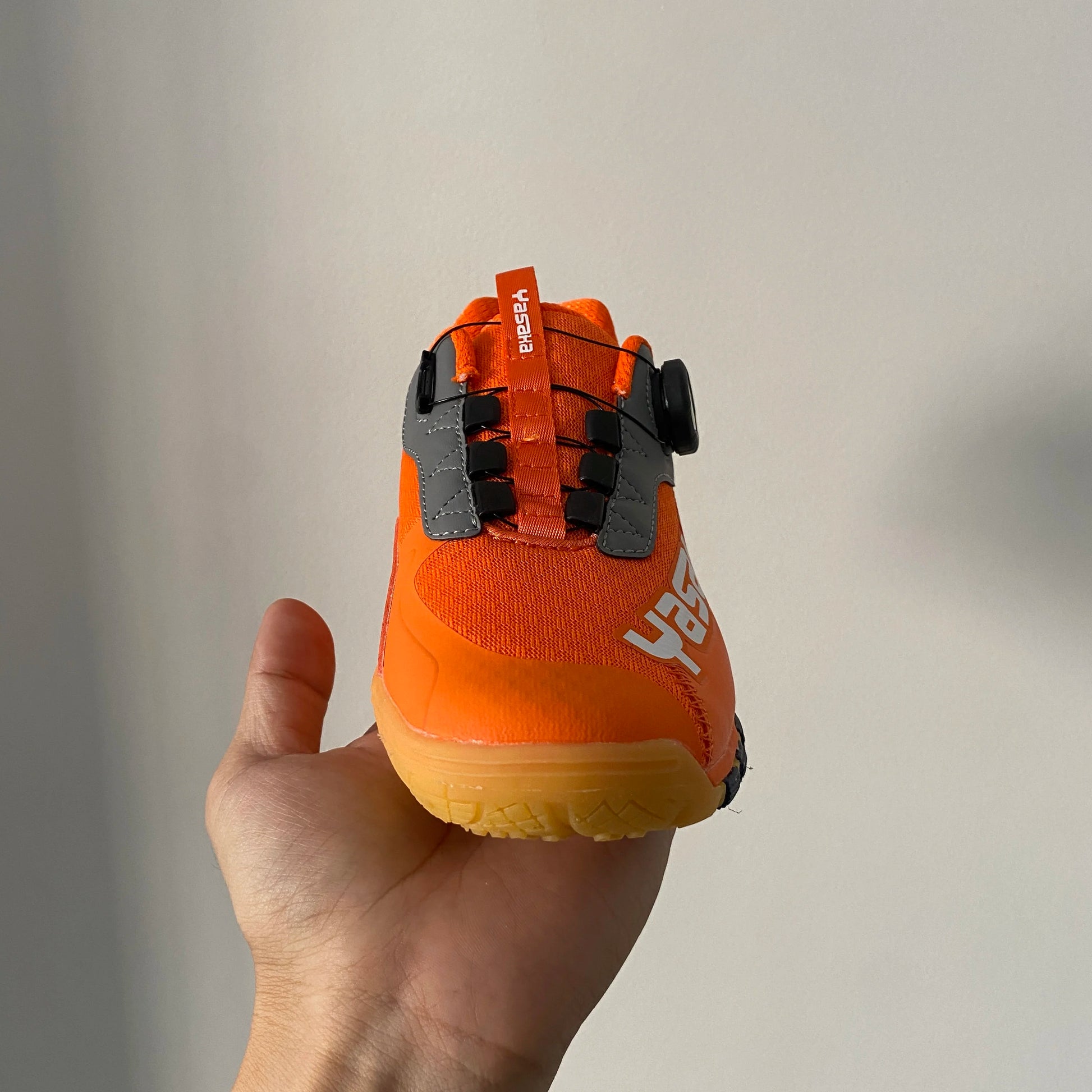 2025 New Men's Women's Table Tennis Shoes Badminton Shoes Outdoor Casual Shoes Wear-resistant Comfortable
