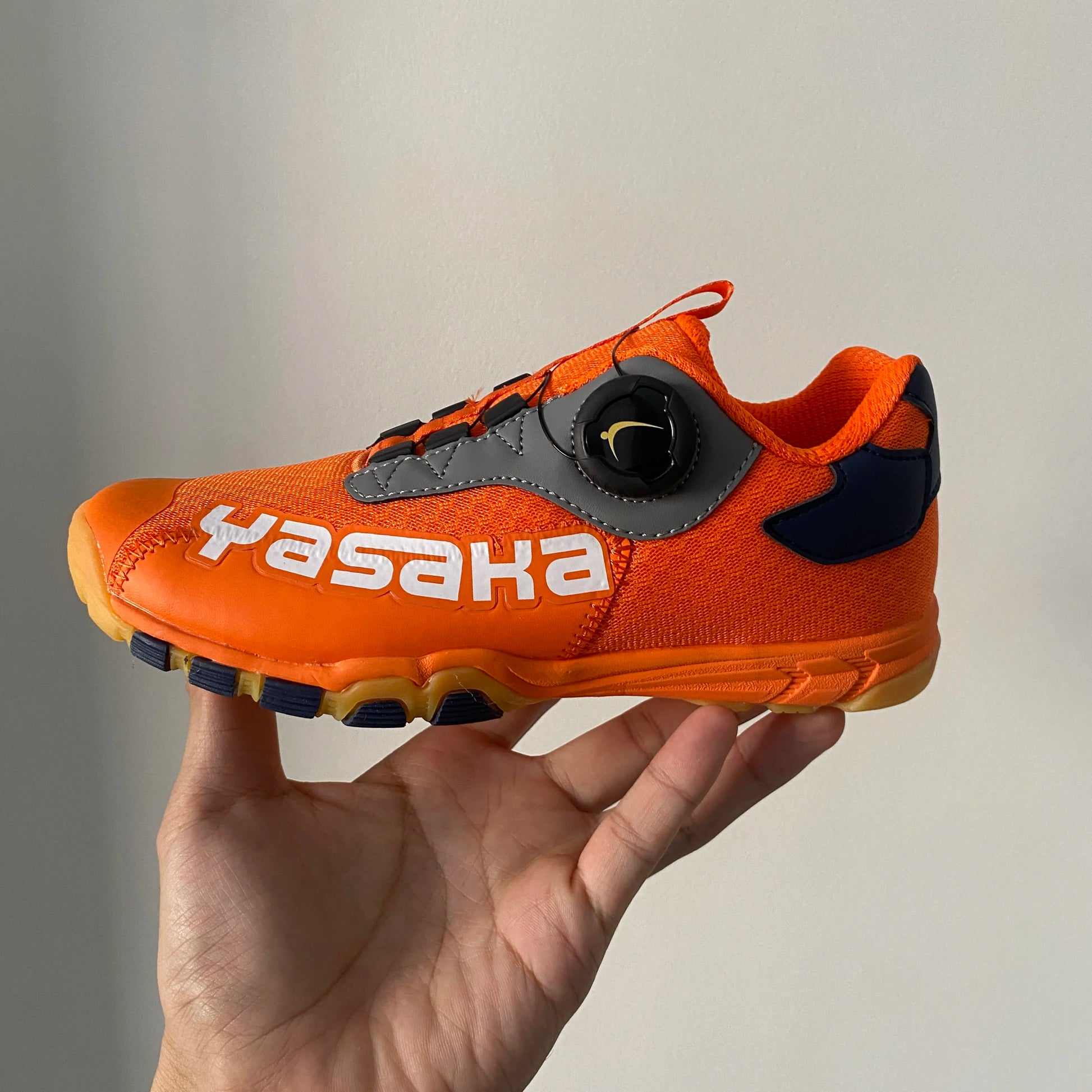 2025 New Men's Women's Table Tennis Shoes Badminton Shoes Outdoor Casual Shoes Wear-resistant Comfortable