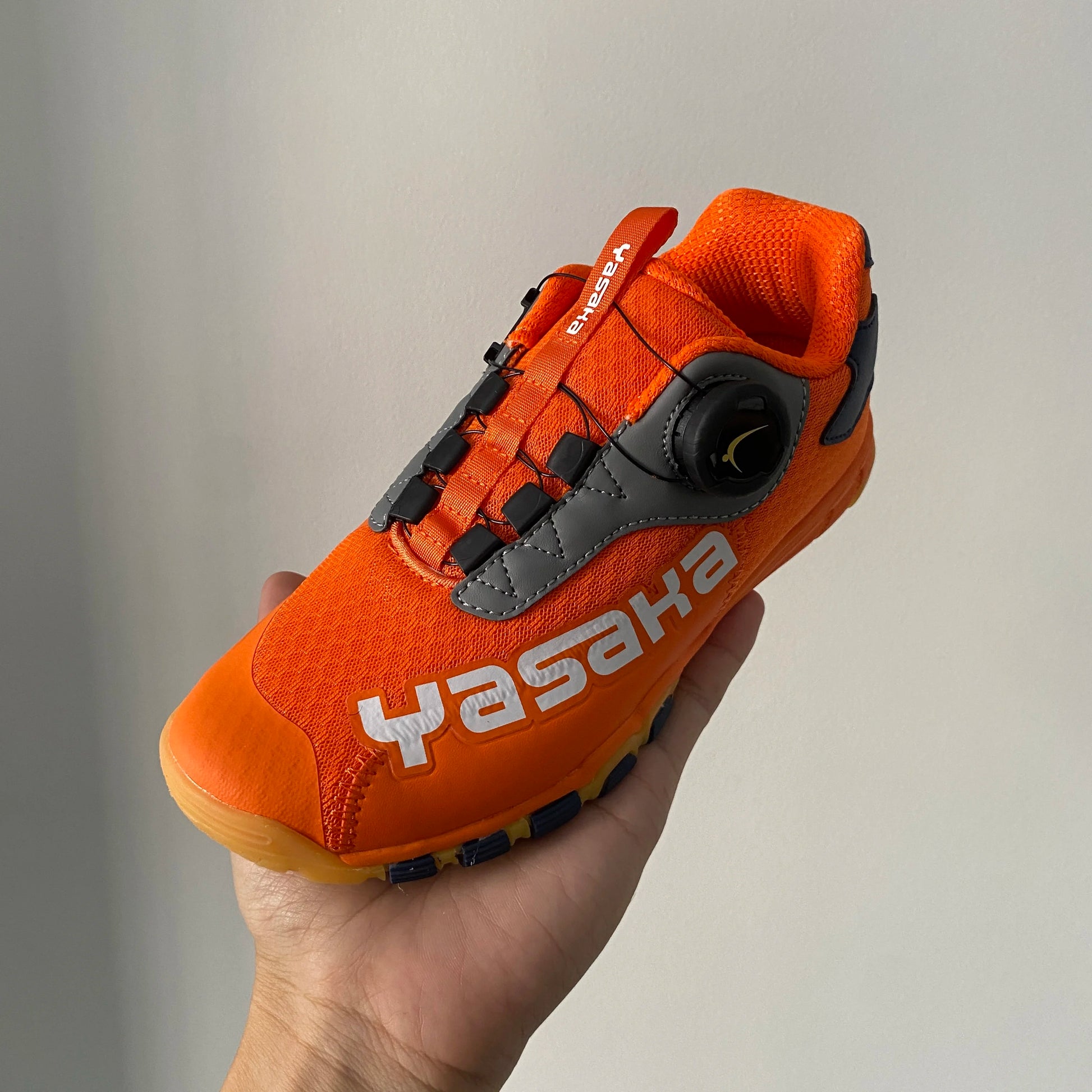 2025 New Men's Women's Table Tennis Shoes Badminton Shoes Outdoor Casual Shoes Wear-resistant Comfortable