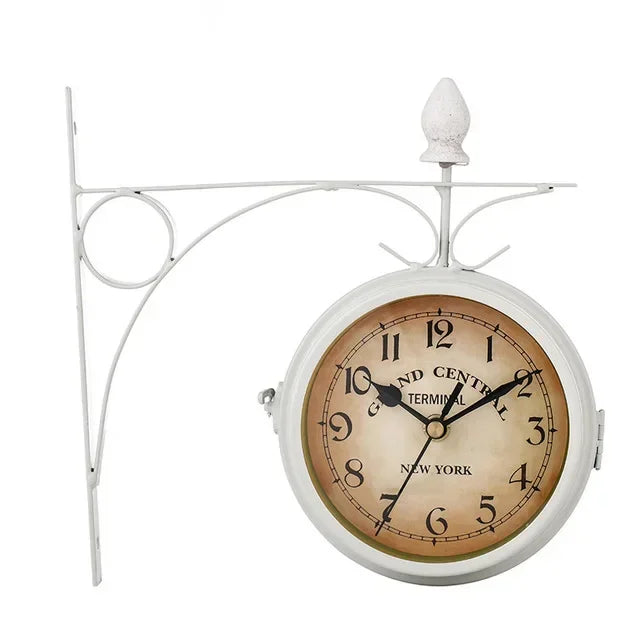 Outdoor Wall Clock Hanging Retro Double Sided 21.8 CM Metal Mount Vintage Garden Coffee Bar Decoration Round Station wandklok