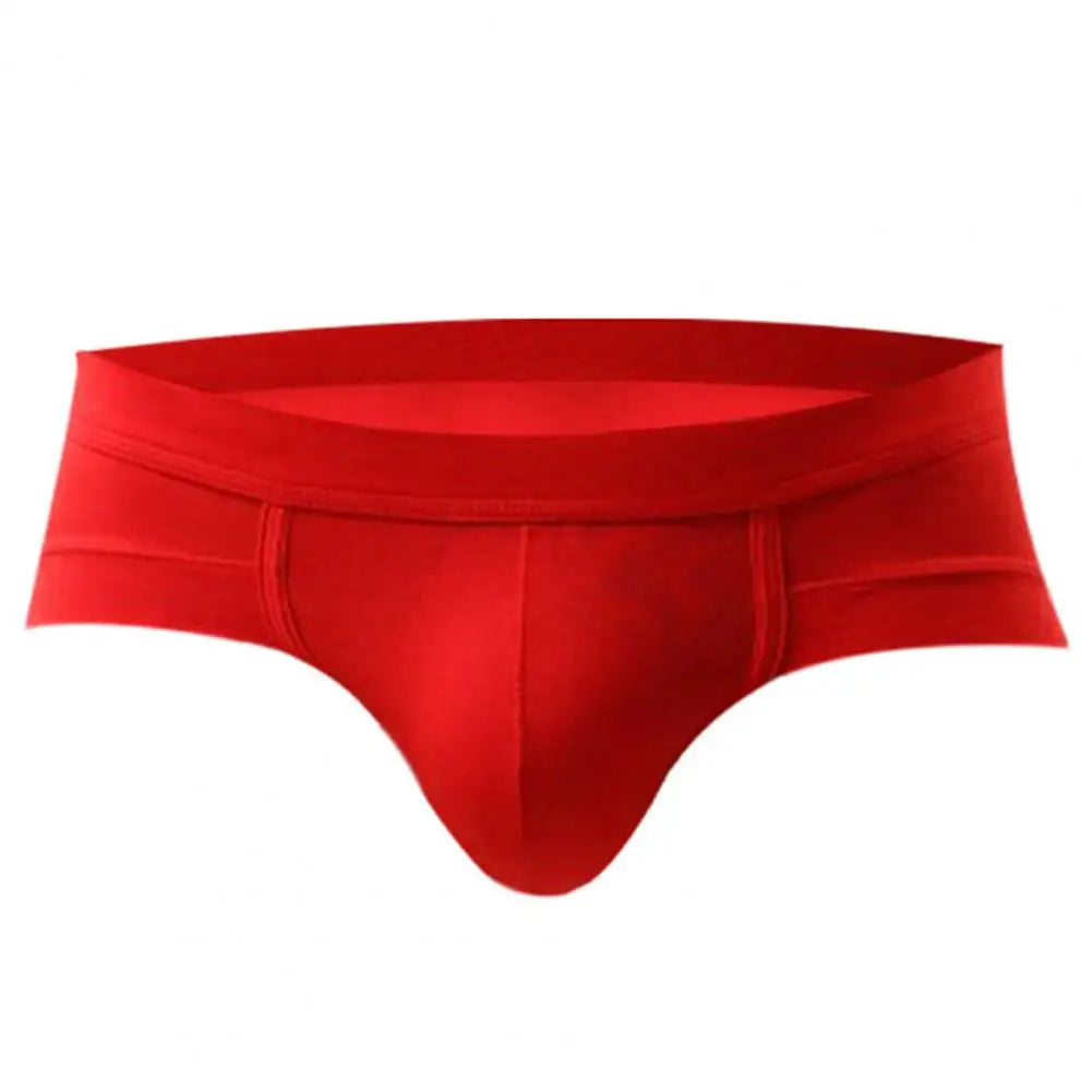 Men's tight-fitting boxer briefs for sports and gym.