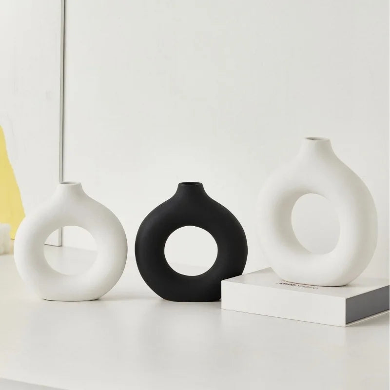 Doughnut plastic vase, living room flower arrangement table soft decoration, creative living room ornaments